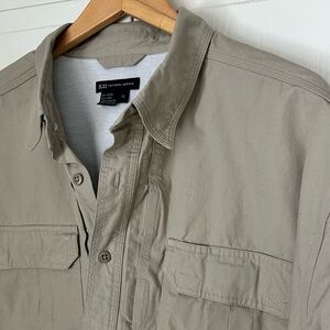 5.11 Tactical Men's Size XL Long Sleeve Button Down Khaki Outdoor Shirt/Jacket